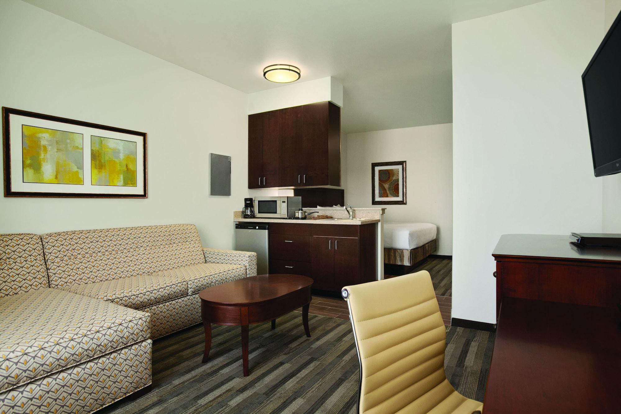 Hyatt House Minot- North Dakota Hotel Exterior photo